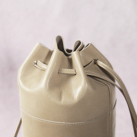 TIDEWAY LIGHT LEATHER DROW STRING BAG